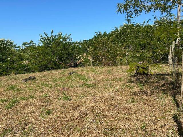 Área para Venda em Rio das Ostras - 3