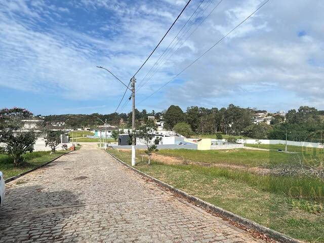 Área para Venda em Rio das Ostras - 3